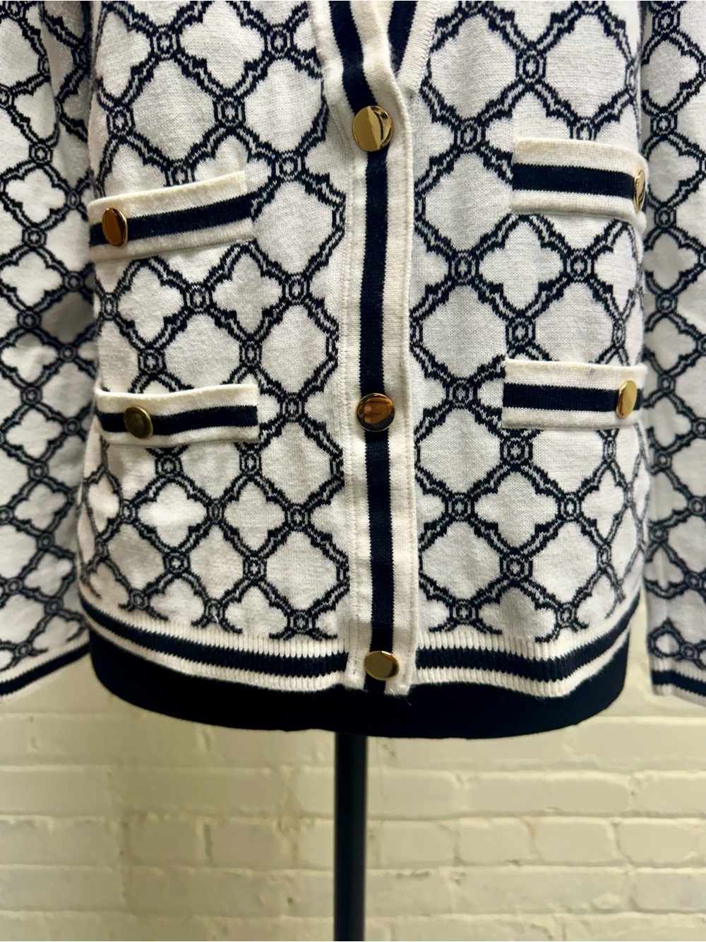 Talbots, Women’s White & Black Lattice Print Sweater, Size Small - Picture 5 of 12
